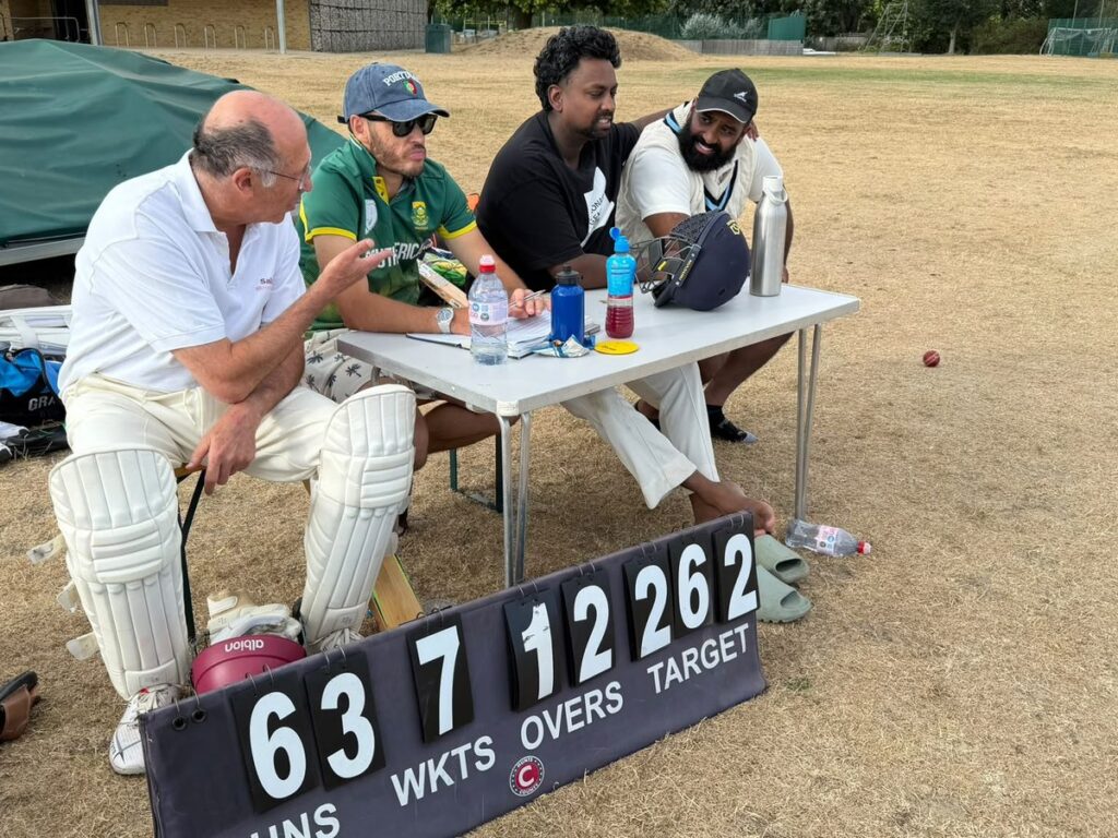 cricket-scoreboard-bg-1200x900